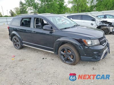 Czwarte zdjęcie samochodu z boku: 2018 DODGE JOURNEY CROSSROAD VIN:3C4PDDGG0JT371323 - miniatura