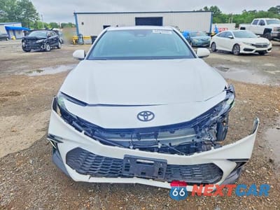 Piąte zdjęcie samochodu w środku: 2025 TOYOTA CAMRY SE VIN:4T1DAACK0SU589138 - miniatura