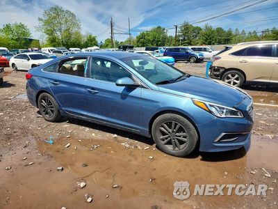 Czwarte zdjęcie samochodu z boku: 2017 HYUNDAI SONATA SE VIN:5NPE24AF4HH486272 - miniatura