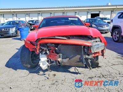 Piąte zdjęcie samochodu w środku: 2014 FORD MUSTANG VIN:1ZVBP8EM1E5261871 - miniatura