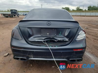 Zdjęcie 6 z 12 samochodu: 2018 MERCEDES-BENZ E 63 AMG-S VIN:WDDZF8KB7JA224435 - miniatura