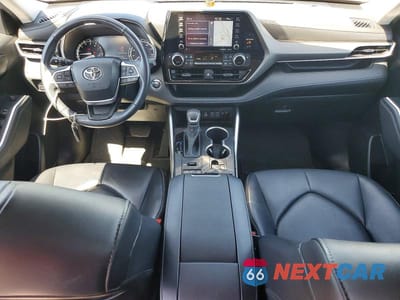 Zdjęcie 8 z 14 samochodu: 2022 TOYOTA HIGHLANDER XLE VIN:5TDHZRBH2NS221460 - miniatura