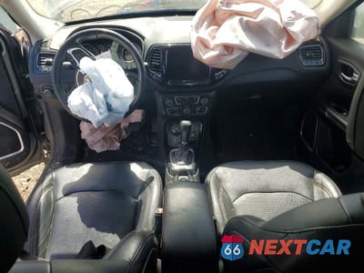 Zdjęcie 8 z 13 samochodu: 2020 JEEP COMPASS VIN:3C4NJDCB4LT240294 - miniatura