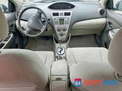 Zdjęcie 8 z 13 samochodu: 2010 TOYOTA YARIS BASE VIN:JTDBT4K3XA1352836 - miniatura