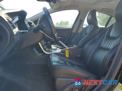 Zdjęcie 7 z 13 samochodu: 2012 VOLVO S60 T6 VIN:YV1902FH0C2112560 - miniatura