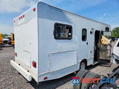 Czwarte zdjęcie samochodu z boku: 2023 FORD E350 RECREATIONAL VEHICLE VIN:1FDWE3FNXPDD10462 - miniatura