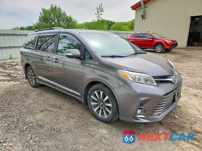 Czwarte zdjęcie samochodu z boku: 2018 TOYOTA SIENNA LIMITED PREMIUM 7-PASSENGER VIN:5TDDZ3DC6JS189331 - miniatura