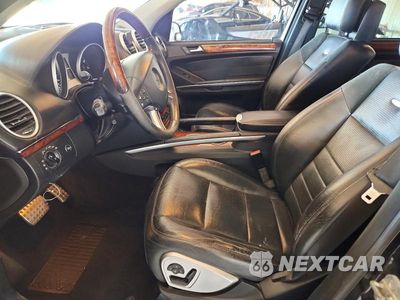 Zdjęcie 7 z 13 samochodu: 2007 MERCEDES-BENZ ML 63 AMG VIN:4JGBB77E27A202383 - miniatura