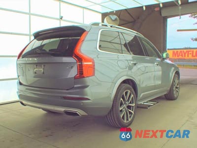 Czwarte zdjęcie samochodu z boku: 2017 VOLVO XC90 T6 VIN:YV4A22PK1H1112147 - miniatura
