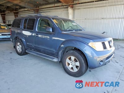Czwarte zdjęcie samochodu z boku: 2005 NISSAN PATHFINDER XE VIN:5N1AR18W85C772272 - miniatura