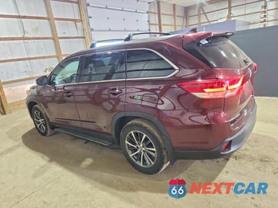 Drugie zdjęcie samochodu z przodu: 2019 TOYOTA HIGHLANDER XLE VIN:5TDJZRFH3KS719514 - miniatura