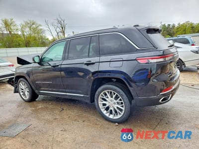 Drugie zdjęcie samochodu z przodu: 2023 JEEP GRAND CHEROKEE SUMMIT VIN:1C4RJHEG5PC563403 - miniatura