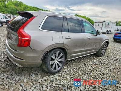 Trzecie zdjęcie samochodu z tyłu: 2021 VOLVO XC90 T6 INSCRIPTION VIN:YV4A221L7M1681872 - miniatura
