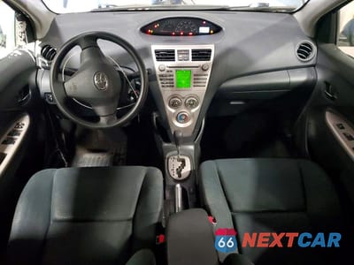 Zdjęcie 8 z 13 samochodu: 2010 TOYOTA YARIS BASE VIN:JTDBT4K39A4067205 - miniatura