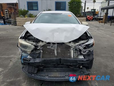Piąte zdjęcie samochodu w środku: 2016 TOYOTA COROLLA L VIN:5YFBURHE7GP565167 - miniatura