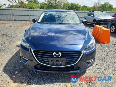 Piąte zdjęcie samochodu w środku: 2018 MAZDA 3 TOURING VIN:3MZBN1L30JM223317 - miniatura