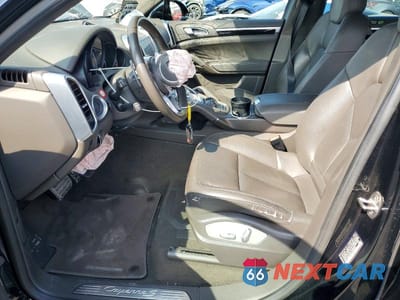 Zdjęcie 7 z 13 samochodu: 2017 PORSCHE CAYENNE S VIN:WP1AB2A20HLA50223 - miniatura