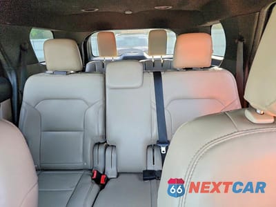 Zdjęcie 10 z 13 samochodu: 2019 FORD EXPLORER XLT VIN:1FM5K7D87KGA92982 - miniatura