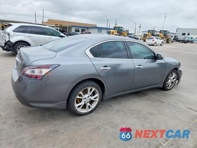 Trzecie zdjęcie samochodu z tyłu: 2014 NISSAN MAXIMA 3.5 S VIN:1N4AA5AP4EC906335 - miniatura