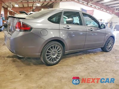 Trzecie zdjęcie samochodu z tyłu: 2011 FORD FOCUS SES VIN:1FAHP3GN4BW106264 - miniatura