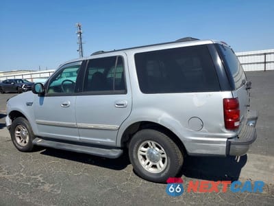 Drugie zdjęcie samochodu z przodu: 2001 FORD EXPEDITION XLT VIN:1FMRU15W41LA02876 - miniatura