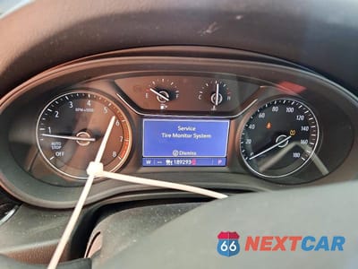 Zdjęcie 9 z 12 samochodu: 2018 BUICK REGAL TOURX ESSENCE VIN:W04GV8SX7J1174257 - miniatura
