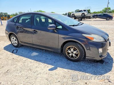 Czwarte zdjęcie samochodu z boku: 2011 TOYOTA PRIUS TWO VIN:JTDKN3DU2B1332804 - miniatura