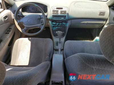 Zdjęcie 8 z 12 samochodu: 2001 TOYOTA COROLLA LE VIN:1NXBR12E41Z563734 - miniatura