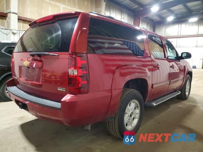 Trzecie zdjęcie samochodu z tyłu: 2012 CHEVROLET SUBURBAN K1500 LT VIN:1GNSKJE79CR249564 - miniatura