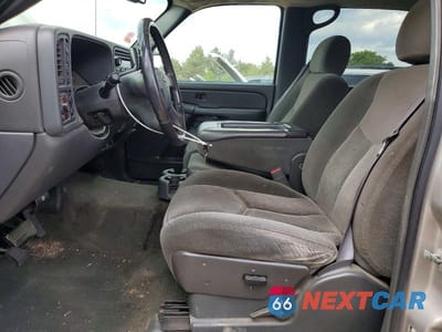 Zdjęcie 7 z 12 samochodu: 2005 CHEVROLET SILVERADO K1500 VIN:2GCEK13T651160245 - miniatura