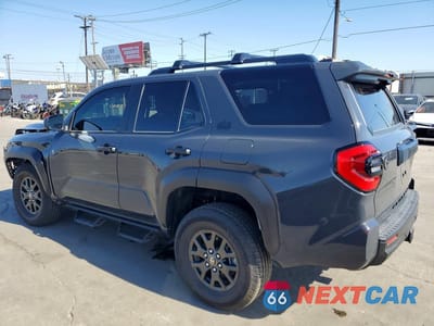 Drugie zdjęcie samochodu z przodu: 2025 TOYOTA 4RUNNER SR5 VIN:JTEVA5BR2S5069608 - miniatura