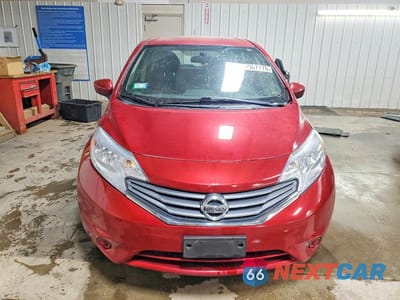 Piąte zdjęcie samochodu w środku: 2016 NISSAN VERSA NOTE SV VIN:3N1CE2CP4GL409055 - miniatura