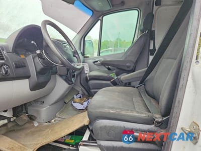 Zdjęcie 7 z 13 samochodu: 2011 MERCEDES-BENZ SPRINTER 2500 VIN:WD3PE8CC1B5531728 - miniatura