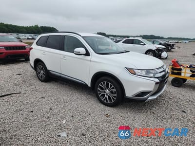 Czwarte zdjęcie samochodu z boku: 2016 MITSUBISHI OUTLANDER SE VIN:JA4AD3A30GZ025600 - miniatura