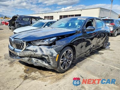 2026 B M W 5 SERIES 4D SEDAN 530I XDRIVE MSPORT WBA53FJ05TCW46035 - główne zdjęcie licytacji z USA - miniatura