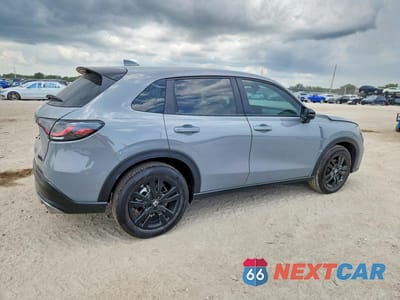 Trzecie zdjęcie samochodu z tyłu: 2026 HONDA HR-V SPORT VIN:3CZRZ1H54TM709142 - miniatura
