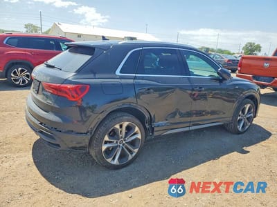 Trzecie zdjęcie samochodu z tyłu: 2019 AUDI Q3 PRESTIGE S-LINE VIN:WA1FECF3XK1085371 - miniatura