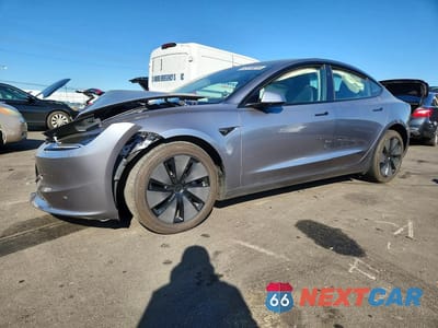 2025 TESLA MODEL 3 5YJ3E1EB3SF968628 - główne zdjęcie licytacji z USA - miniatura