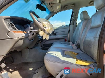 Zdjęcie 7 z 12 samochodu: 2003 FORD CROWN VICTORIA LX VIN:2FAFP74W13X156573 - miniatura