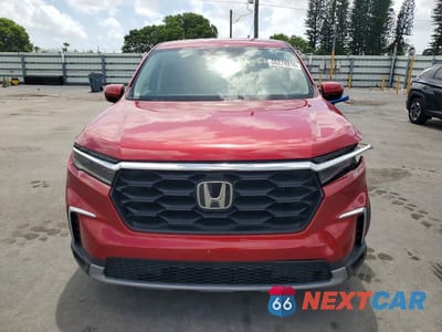 Piąte zdjęcie samochodu w środku: 2024 HONDA PILOT EXL VIN:5FNYG1H49RB019446 - miniatura