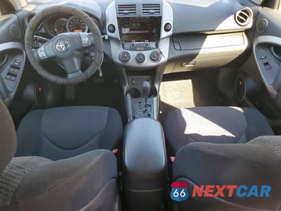 Zdjęcie 8 z 14 samochodu: 2007 TOYOTA RAV4 SPORT VIN:JTMZK32V776008955 - miniatura