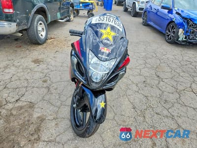 Drugie zdjęcie samochodu z przodu: 2011 SUZUKI GSX1300 R VIN:JS1GX72A4B2100760 - miniatura