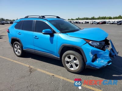 Czwarte zdjęcie samochodu z boku: 2019 TOYOTA RAV4 XLE VIN:JTMW1RFV4KD037594 - miniatura