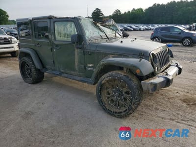 Czwarte zdjęcie samochodu z boku: 2015 JEEP WRANGLER UNLIMITED SAHARA VIN:1C4BJWEG7FL708770 - miniatura