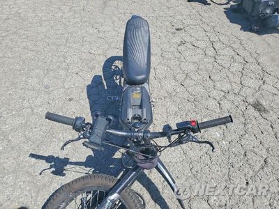 Piąte zdjęcie samochodu w środku: 2024 SURRON EBIKE VIN:HU3S4YWA8R0000190 - miniatura