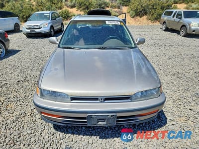 Piąte zdjęcie samochodu w środku: 1992 HONDA ACCORD EX VIN:1HGCB7571NA116297 - miniatura