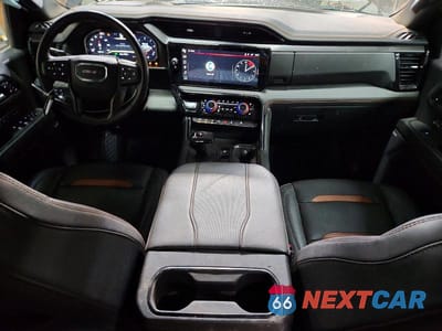 Zdjęcie 8 z 12 samochodu: 2024 GMC SIERRA K1500 AT4 VIN:1GTUUEELXRZ160904 - miniatura