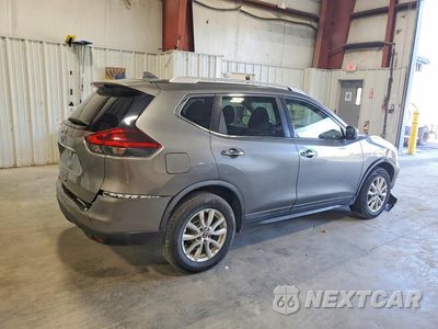 Trzecie zdjęcie samochodu z tyłu: 2018 NISSAN ROGUE SV VIN:KNMAT2MT1JP504917 - miniatura