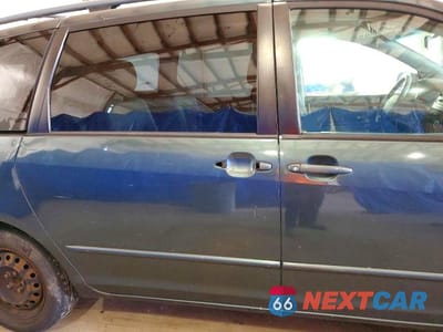 Zdjęcie 11 z 13 samochodu: 2005 TOYOTA SIENNA LE 8 PASSENGER VIN:5TDZA23C25S376547 - miniatura