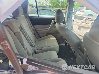 Zdjęcie 21 z 26 samochodu: 2012 TOYOTA HIGHLANDER BASE VIN:5TDBK3EH7CS099940 - miniatura